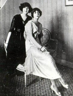 Alexandra Pavlovna Demidoff and her sister Zinaida Pavlovna Demidoff shortly before Zinaida's wedding to Foulques de Lareinty de Tholozon from"Столица и усадьба" (Capital & Estates) a pre-revolutionary magazine (courtesy ofhttp://baronet65.livejournal.com/5962.html?thread=58442)